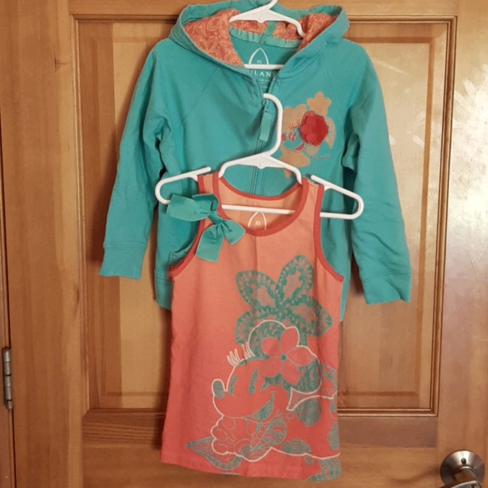 Disney Store Aulani tank and sweatshirt set